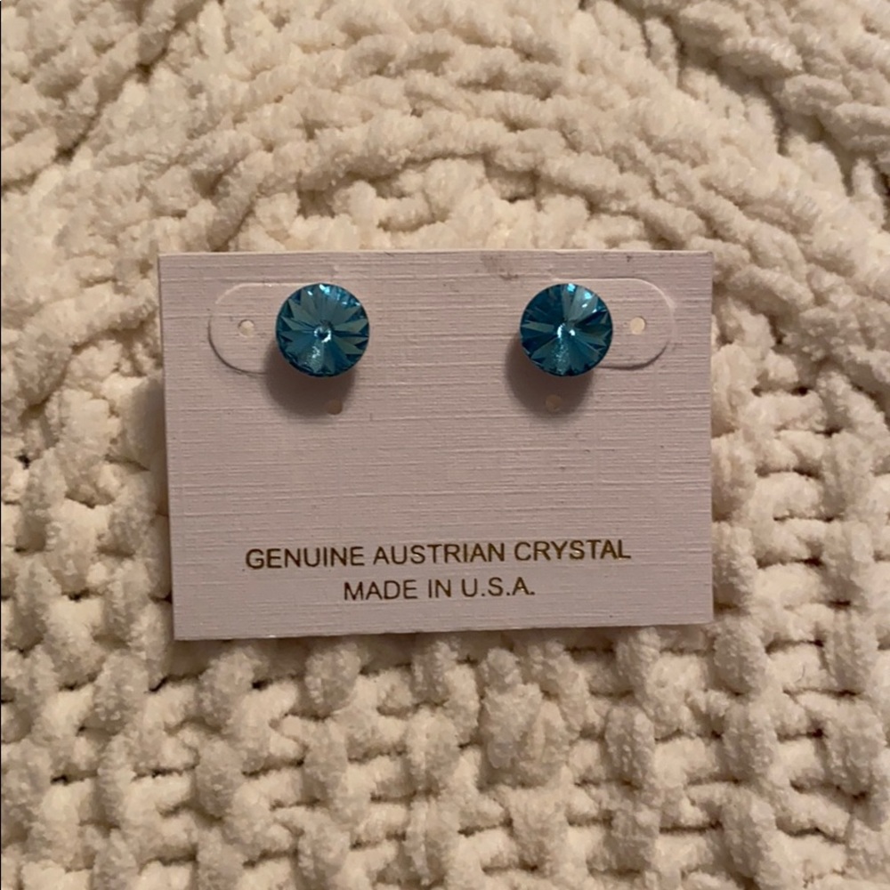 blue beautiful earrings!!